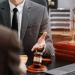 Chris Randle, Kansas Attorney Advocate for Legal Education and Access Chris Randle, Attorney giving advice to the client