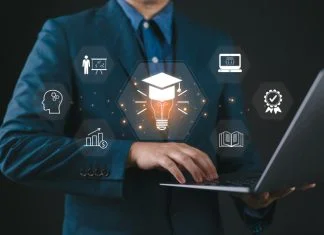 Online Courses for Global Career Mobility
