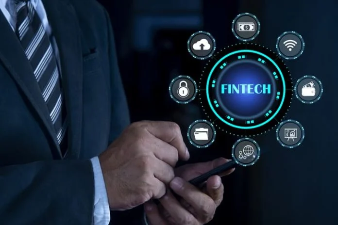 iStock-2228056551 (1) Fintech in business
