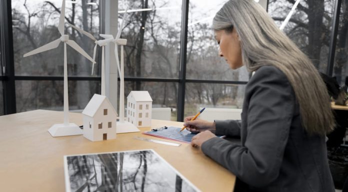 Green Capital: The Secret War for the Energy Future Green Capital: The Secret War for the Energy Future