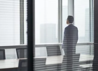 The Real Reason CEOs Feel “Commercially Lonely” and How to Fix It CEO commercially lonely