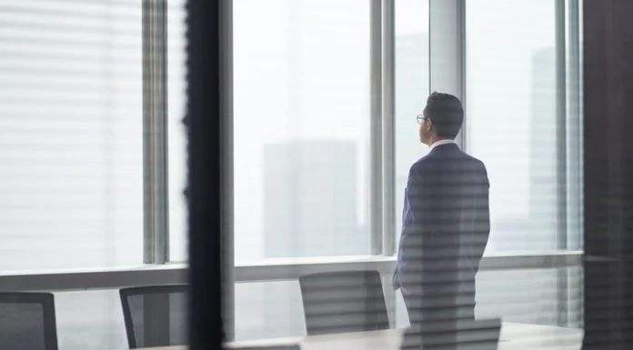 The Real Reason CEOs Feel “Commercially Lonely” and How to Fix It CEO commercially lonely