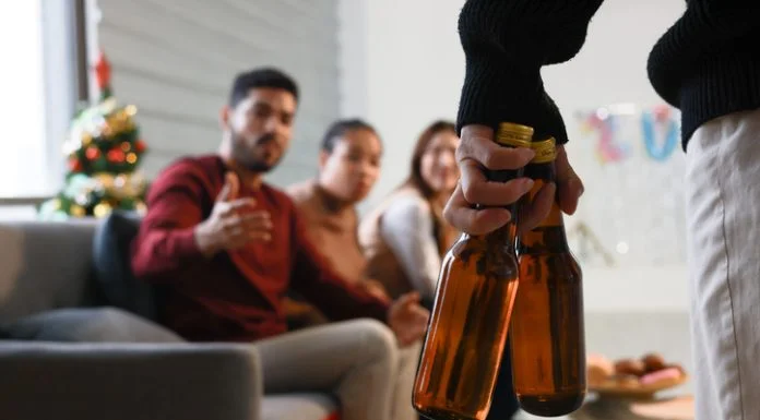 Breaking the Cycle: How Parental Support Networks Can Empower Families Battling Alcohol Addiction Breaking the Cycle: How Parental Support Networks Can Empower Families Battling Alcohol Addiction