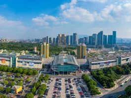 Market, Logistics, and Digital Technology in Yiwu