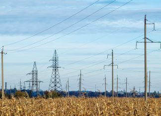 How Modern Electric Power Distribution Systems Support Reliable Energy Delivery for Businesses and Consumers Electric Power Distribution Systems Support Reliable Energy Delivery for Businesses and Consumers