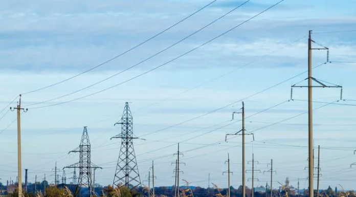 How Modern Electric Power Distribution Systems Support Reliable Energy Delivery for Businesses and Consumers Electric Power Distribution Systems Support Reliable Energy Delivery for Businesses and Consumers