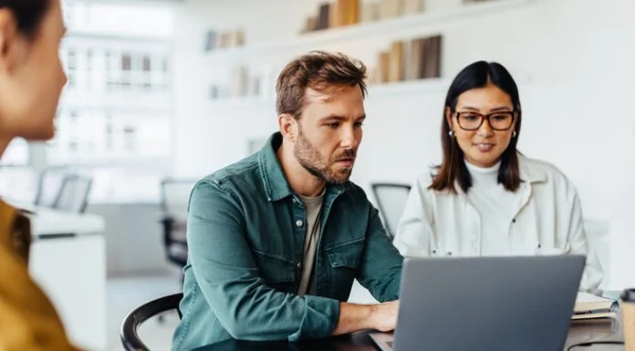 How Alejandro Betancourt López Transformed a Small Spanish Startup Into a Global Sunglasses Empire Alejandro Betancourt López leading start up business