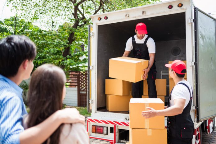 iStock-1693243234 (1) Reasons Why Professional Movers Save You Time, Money, and Hassle