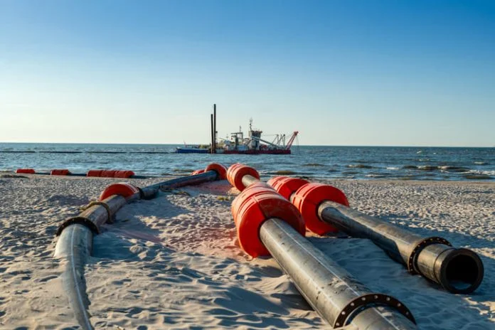 Reducing Risk in Marine and Dredging Projects with Pipe Floats