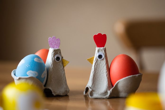 kids craft - egg stand made from packaging carton. chicken for Easter Chicken Road Game Strategy