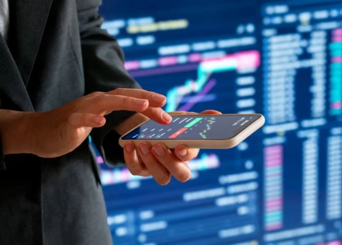 iStock-2215378644 (1) Crypto Portfolio Tracking App: Digital Asset Management Smarter in 2025