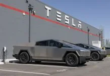 Tesla Cybertruck display