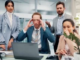 Managing Crises in the Digital Age Crisis management in digital age