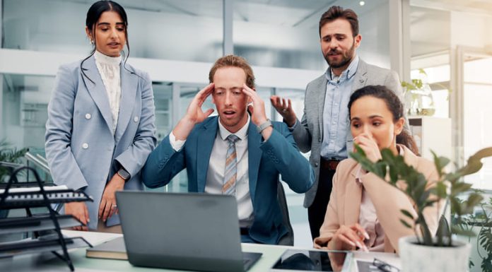 Managing Crises in the Digital Age Crisis management in digital age