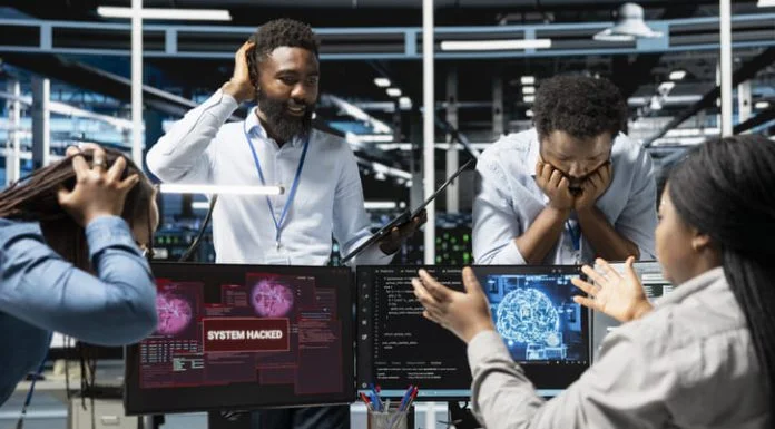 AI Panic: Middle Workers are Most at Risk – Yet We’ll Adapt AI Panic