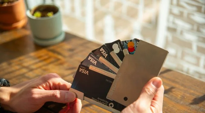 Global Media Buying 2025: Strategies for Resilient Payment Infrastructure Payment Infrastructure