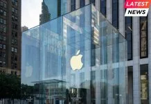 Apple Flagship Store in NYC