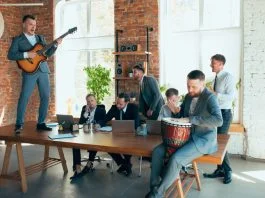 What Can the Boardroom Learn from the Musician? Musicians having fun while others are working