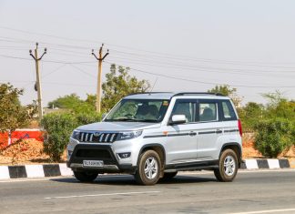 Mahindra car