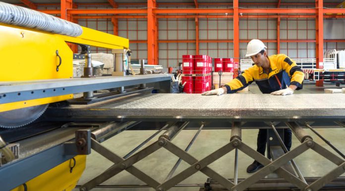 Lift Tables for Ergonomic and Safe Material Handling in UK Industries