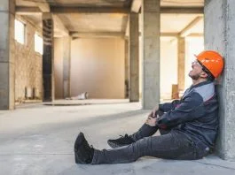 How Workers’ Compensation Lawyers Assist in Filing Claims Construction worker suffered a leg injury