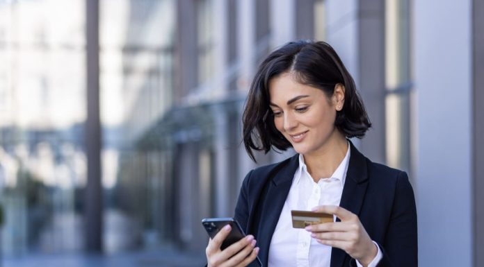 What European Fintech Can Teach the Global Payments Industry About Speed European Fintech - outside using credit card