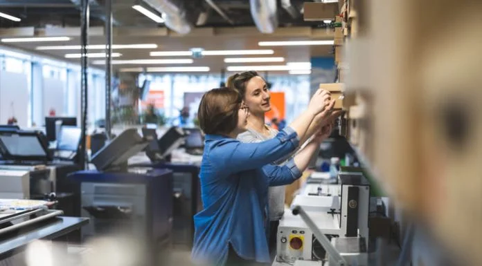 Why You Should Consider Outsourcing Complex Printing Jobs Outsourcing Complex Printing Jobs