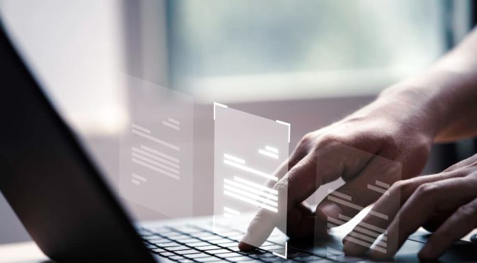 Prevent data loss - Hand using laptop