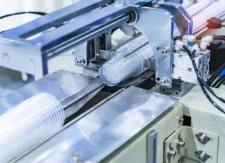 9 ways - plastic injection molding machine