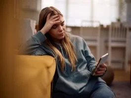 Ukrainiancharm - Sad teenage girl