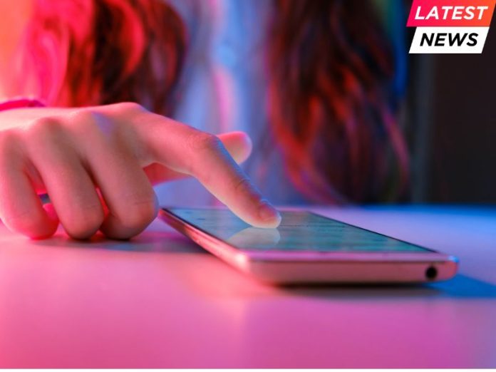 Use of mobile phone Instagram Trial