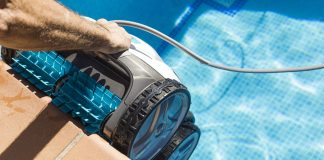 Smart Home Tech Goes Global: How US and Chinese Companies Are Expanding Worldwide Smart Home Tech - Automatic pool cleaner robot