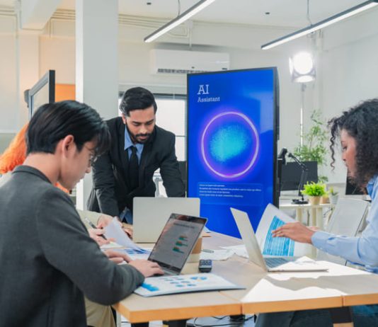 AI collaboration in start up business