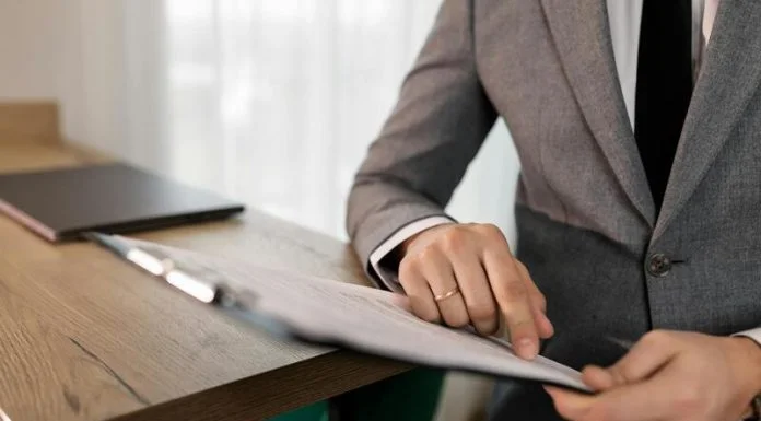 Outcome Bias In Leadership Decisions