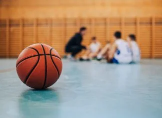 pick-and-roll basketball