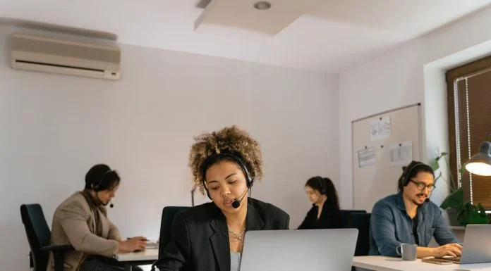 Smart Scheduling - Woman in Black Blazer
