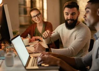 Search Engine for Email Newsletters - Young freelance workers