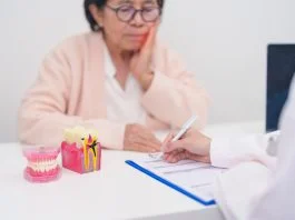 Wisdom Tooth Extraction for Seniors: Managing Wisdom Tooth Pain as You Age Wisdom Tooth Extraction for Seniors