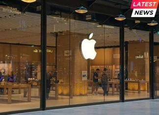 Apple at 50 Faces Pressure to Catch Up in AI