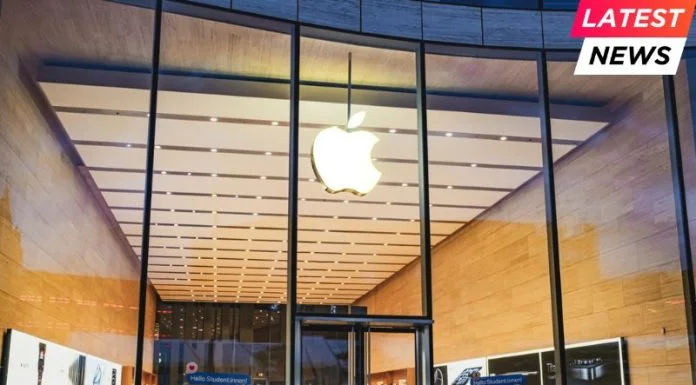 Apple’s New CEO Faces Strong Sales and Rising Pressure