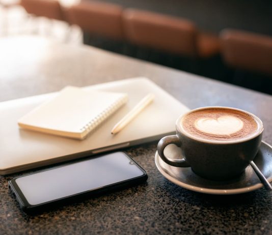 Office Coffee Boosts Workplace - Business concept