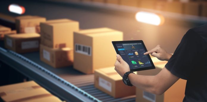 iStock-1474764768 (1) Why Businesses Are Modernizing - Smart Warehouse