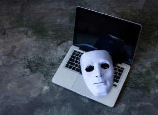 Fake Profile Scams Explained: Red Flags You Should Never Ignore Fake Profile Scams