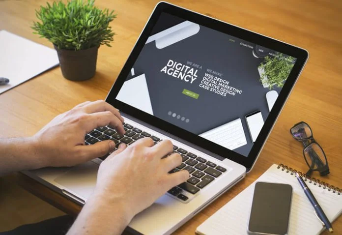 iStock-899628264 (1) Computer desktop digital agency
