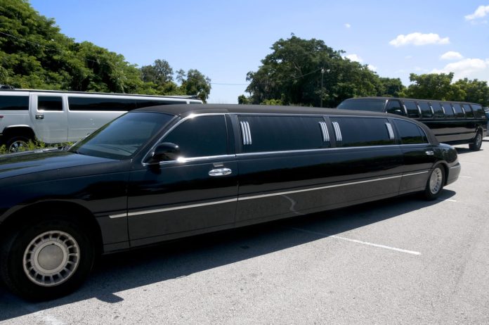 iStock-91502745 (1) Executive Transportation - Multiple Limos