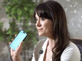 The Summer of Pre-IPO: Why the Average Investor is Still Locked Out wooman holding mobile phone for Pre-IPO