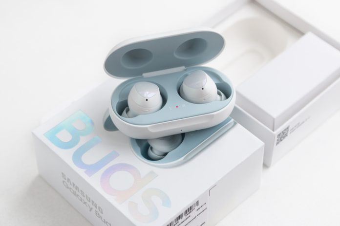 Samsung earbuds