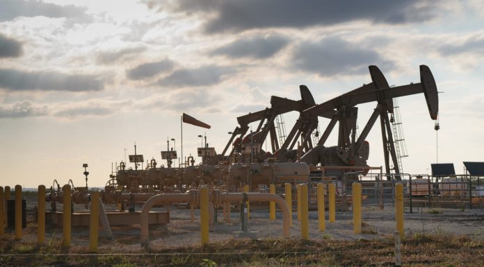 How an Ancient Prehistoric Ocean Basin Fuels the Entire Modern Industrial World Oilfield Safety Risks - Oil Pump Unit