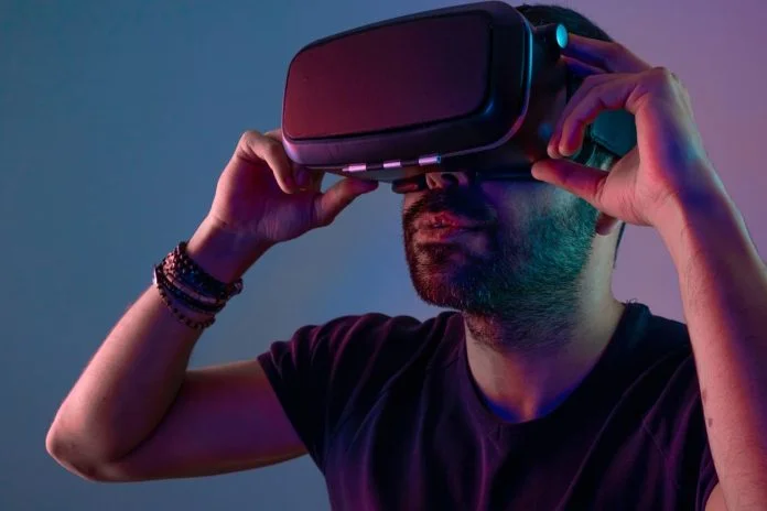 iStock-1372116130 (1) Choosing the Right VR Headset in 2026 - VR glasses