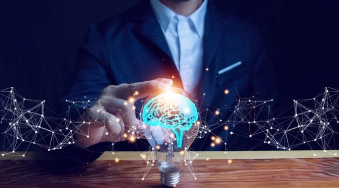 From Control to Empowerment: Leading Organizations in the Age of Independent Work independent thinking